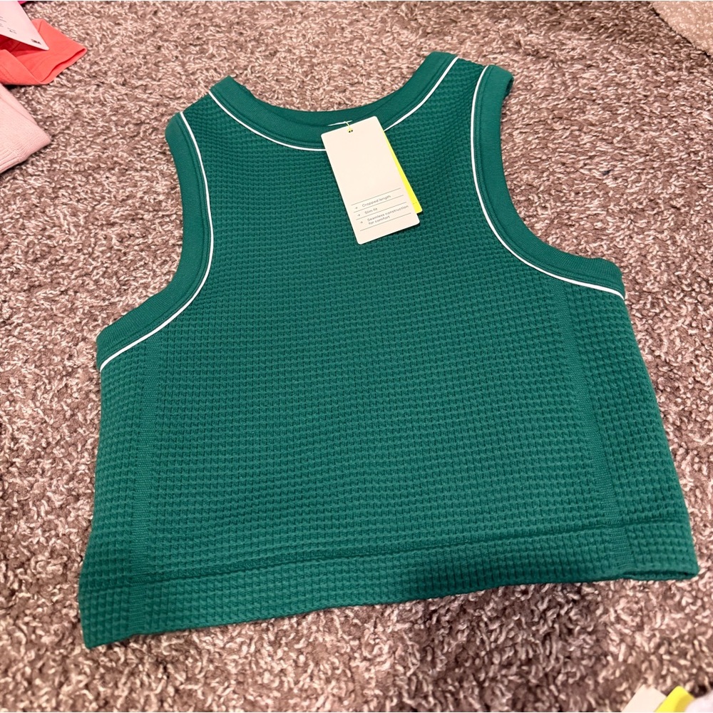 🍋Green Sleeveless knit Women's crop tank Top - Picture 1 of 4